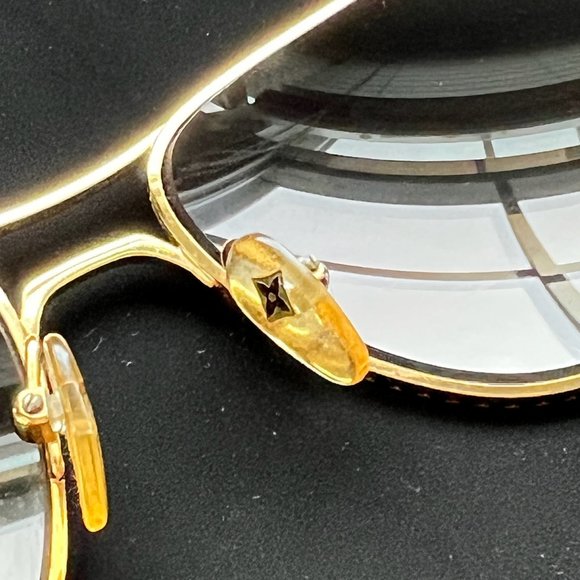 Louis Vuitton (LV) Gold Sunglasses - Picture 10 of 12